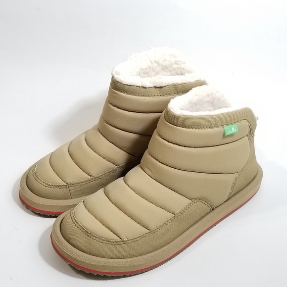 Sanuk | Shoes | Sanuk Cream Tan Winter Puff N Chill Boots New | Poshmark